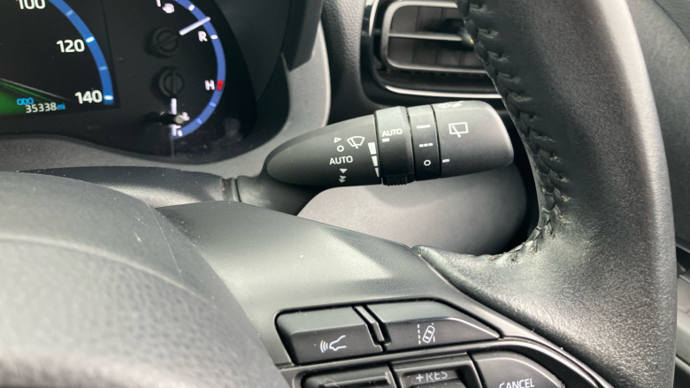 Toyota Yaris Cross 1.5 Hybrid Dynamic 5dr CVT Hybrid Estate